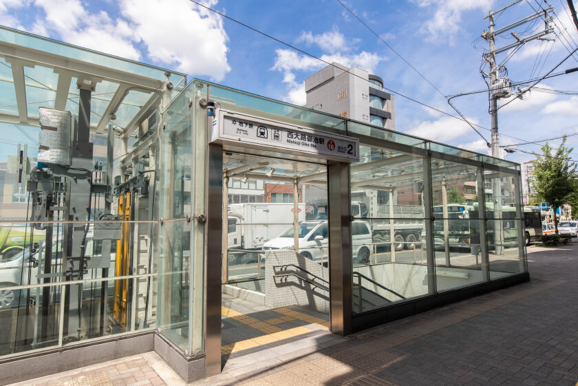 京都市営地下鉄東西線「西大路御池」駅