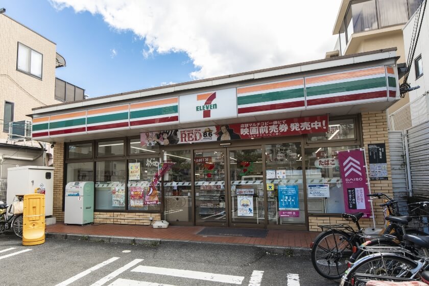 セブンイレブン京都JR円町駅前店
